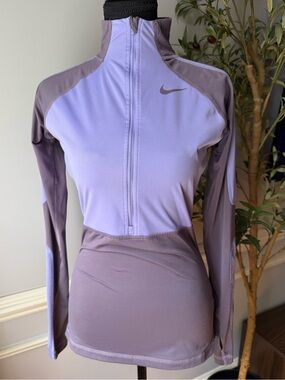 Nike Pro Dri-FIT 1/2 Zip Pullover Purple Colorblock Thumbhole Athletic Top